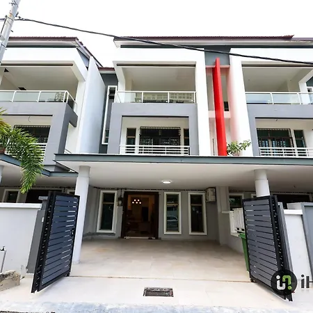 Cozycrest & Spacious 4Br Landed House @Kotasyahbandar I Housing Malacca Exterior photo