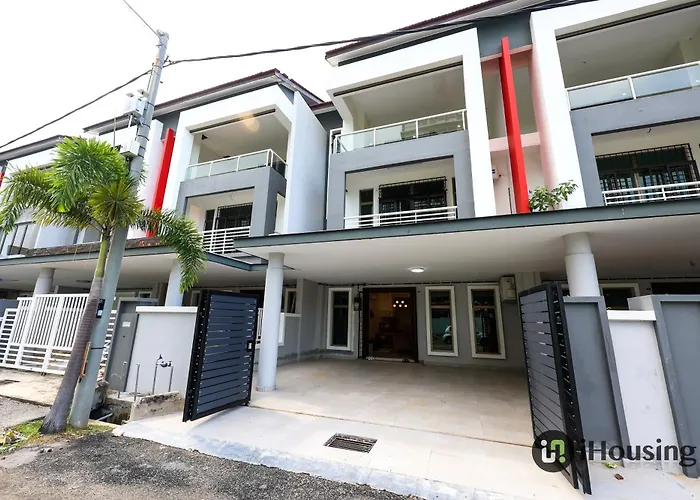 Cozycrest & Spacious 4Br Landed House @Kotasyahbandar I Housing