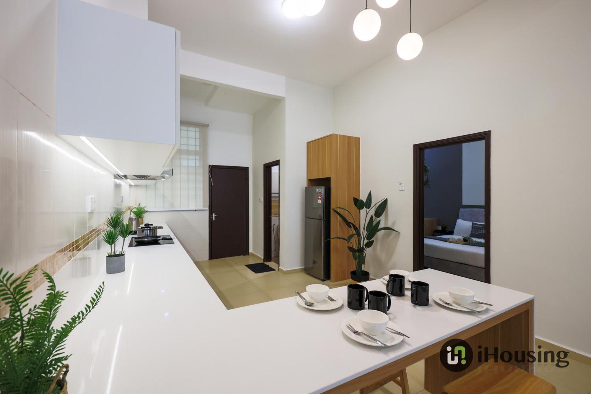 Cozycrest & Spacious 4br Landed House @kotasyahbandar I Housing